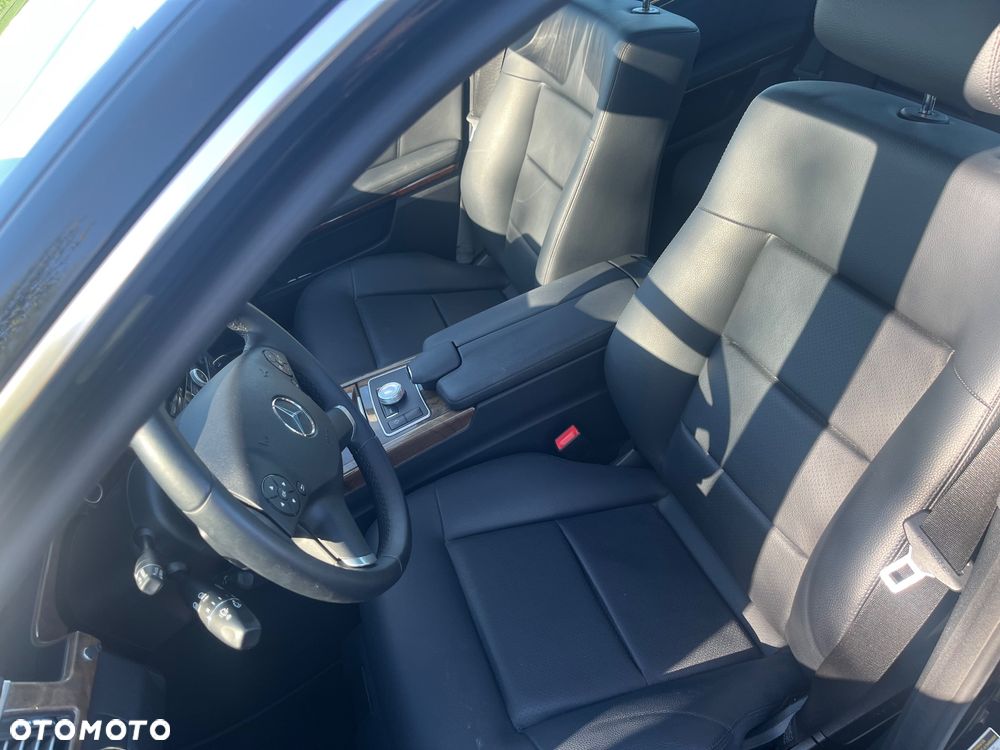Mercedes-Benz Klasa E 350 4-Matic - 15