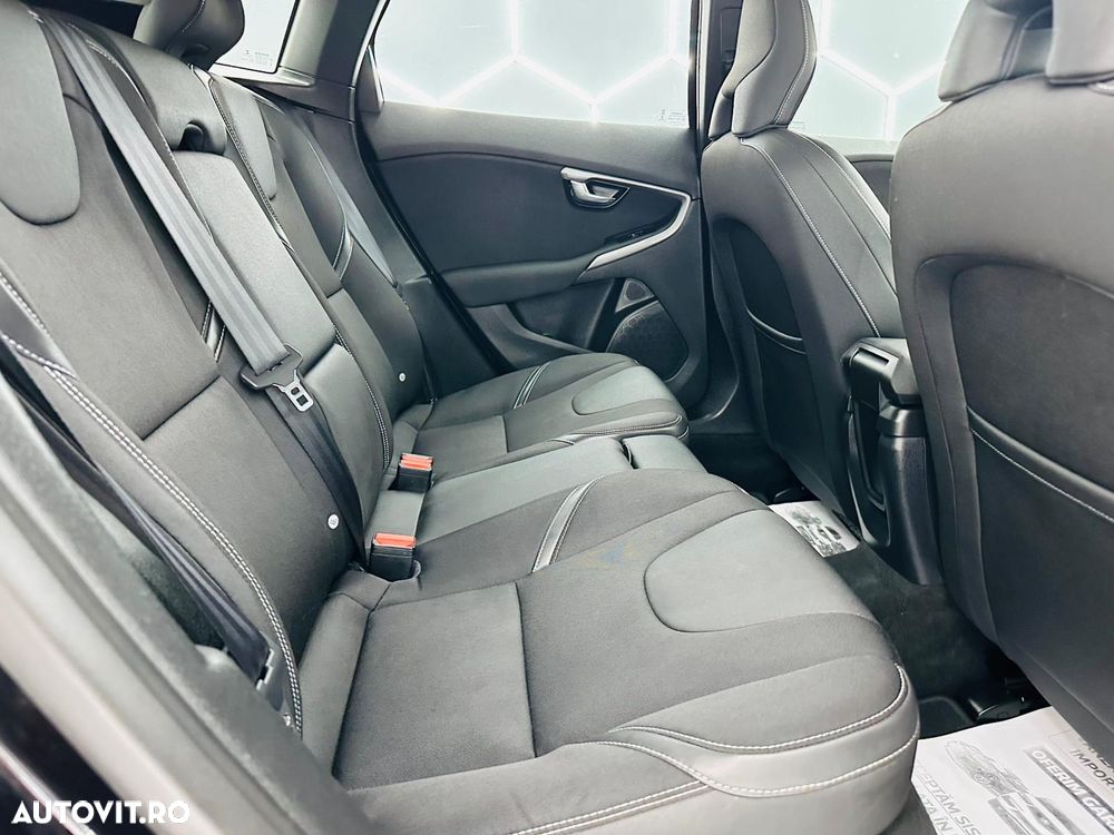 Volvo V40 D2 DRIVe Momentum - 7