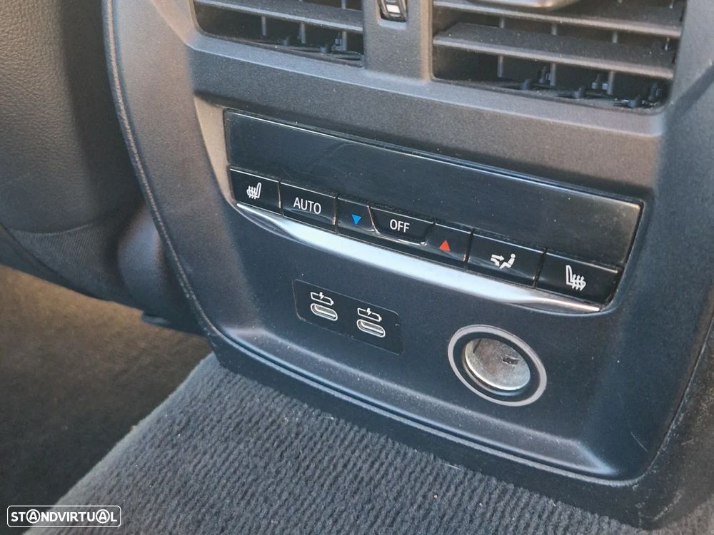 BMW 330 i Pack M Auto - 49