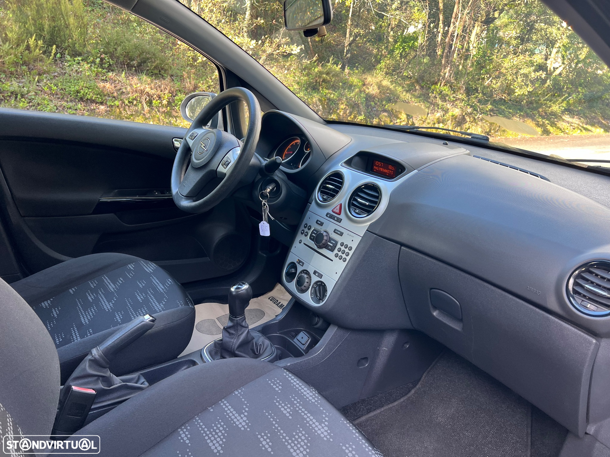 Opel Corsa 1.2 Cosmo - 17