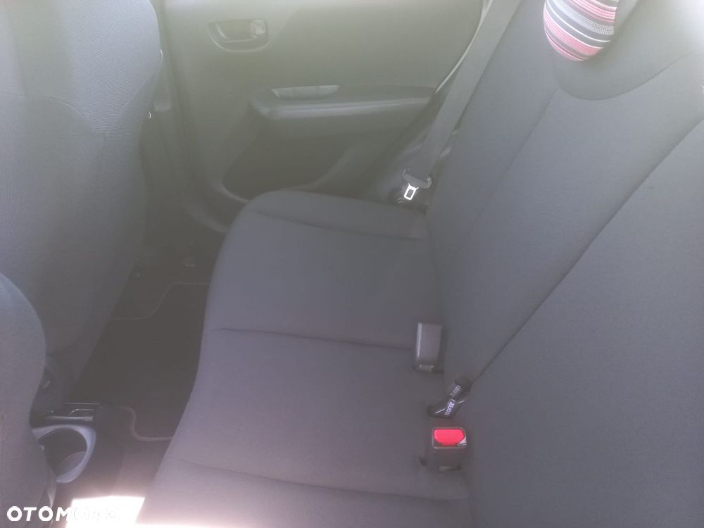 Citroën C1 AIRSCAPE PureTech 82 Feel - 11