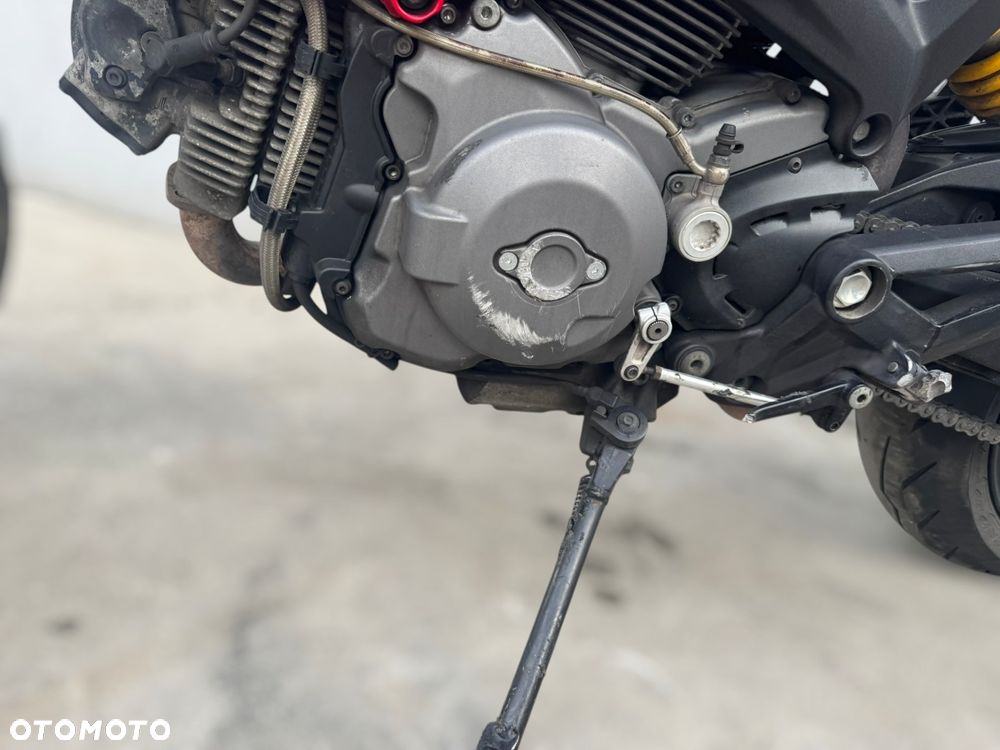 Ducati Monster - 22