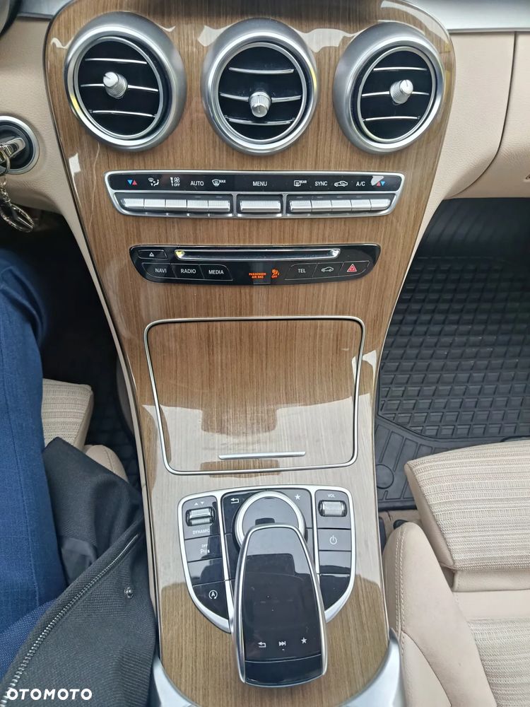 Mercedes-Benz Klasa C 200 4-Matic 7G-TRONIC - 8