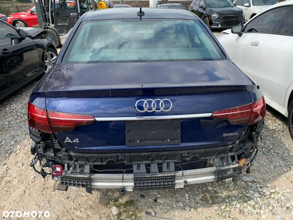 Audi A4 Limousine - 3