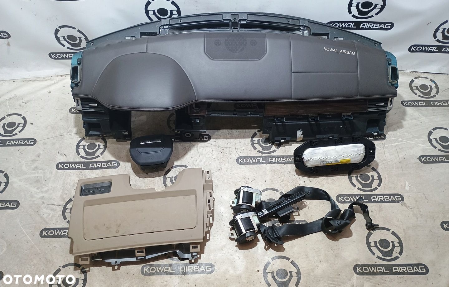 RANGE ROVER EVOQUE BRĄZ GŁADKI DESKA KONSOLA AIRBAG PASY ORYGINAŁ DEMONTAŻ - 1
