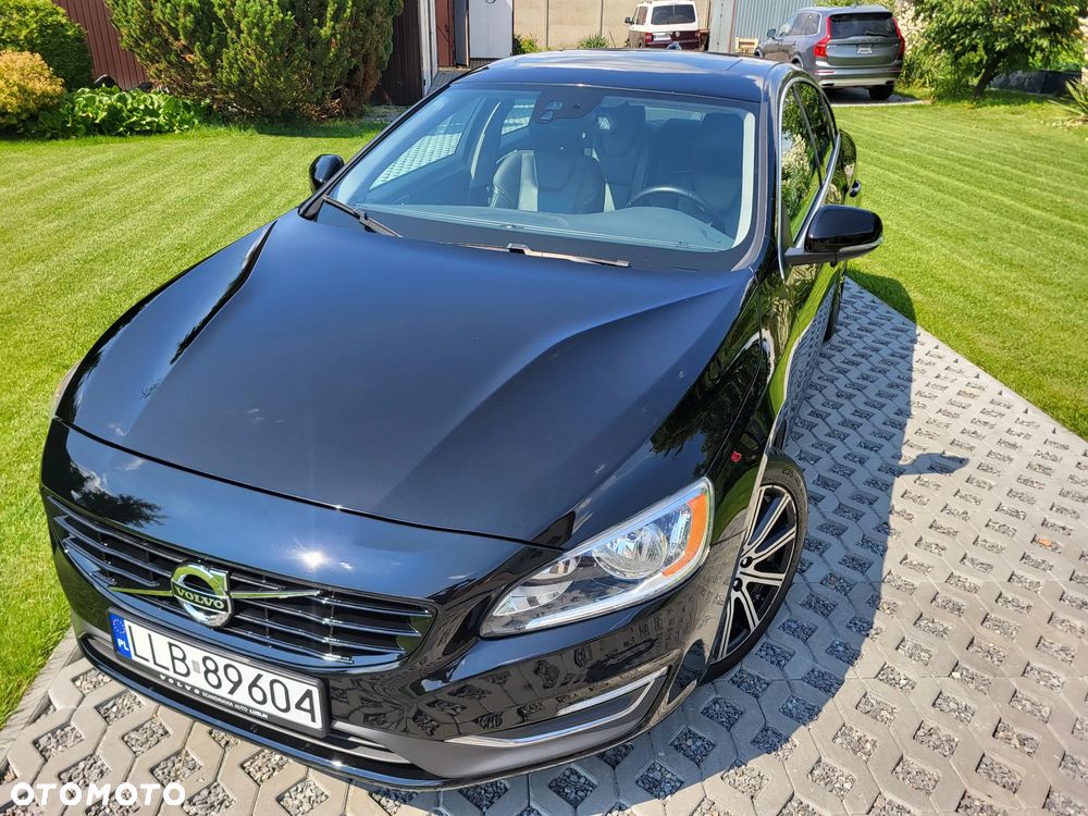 Volvo S60 T6 AWD Geartronic Summum - 4