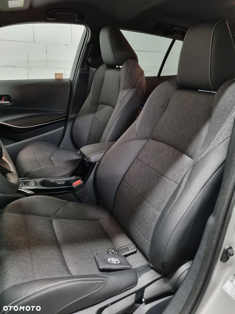 Toyota Corolla - 7
