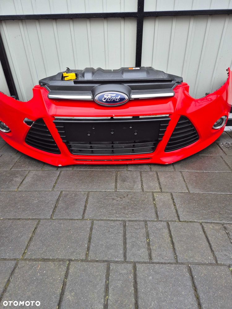 Zderzak przód przedni Ford Focus mk3 rok 14 kod lak ZC - 3