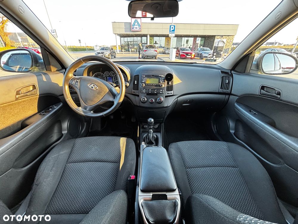 Hyundai i30 1.4 Classic + - 6