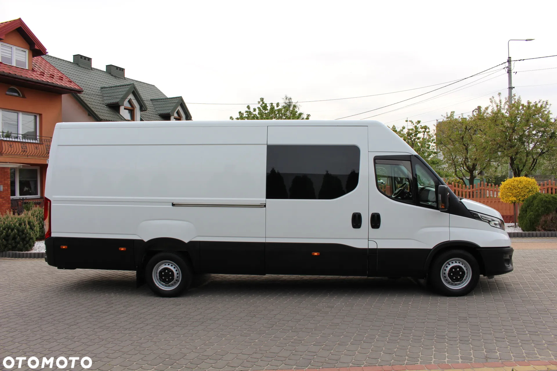Iveco DAILY 35S18 / 3.0 180KM / AUTOMAT / POLSKI SALON / NISKI PRZEBIEG / SWIATŁA LED / DOKA / BRYGADÓWKA / JAK NOWY !!! - 6