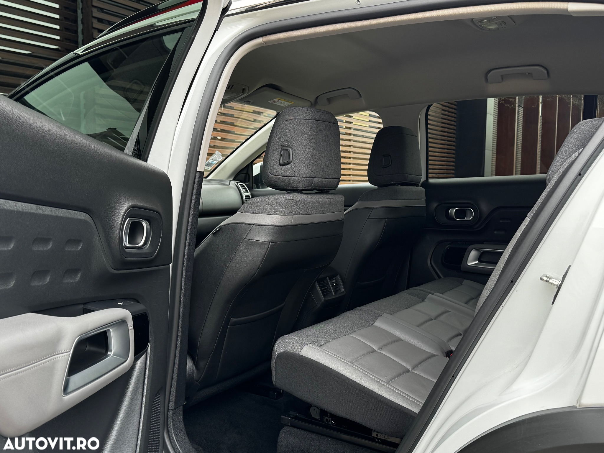 Citroën C5 Aircross 1.5 BlueHDi S&S EAT8 Shine - 14