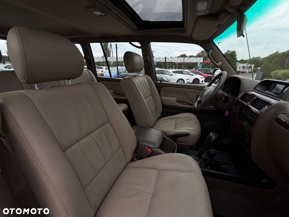 Toyota Land Cruiser - 30