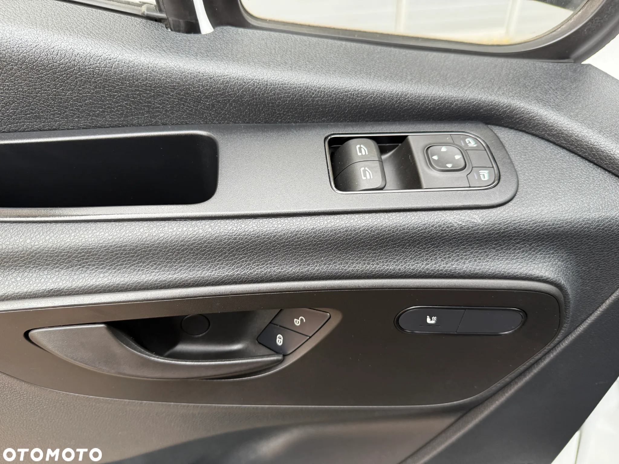 Mercedes-Benz Sprinter 3.0 V6 Izoterma Winda - 13