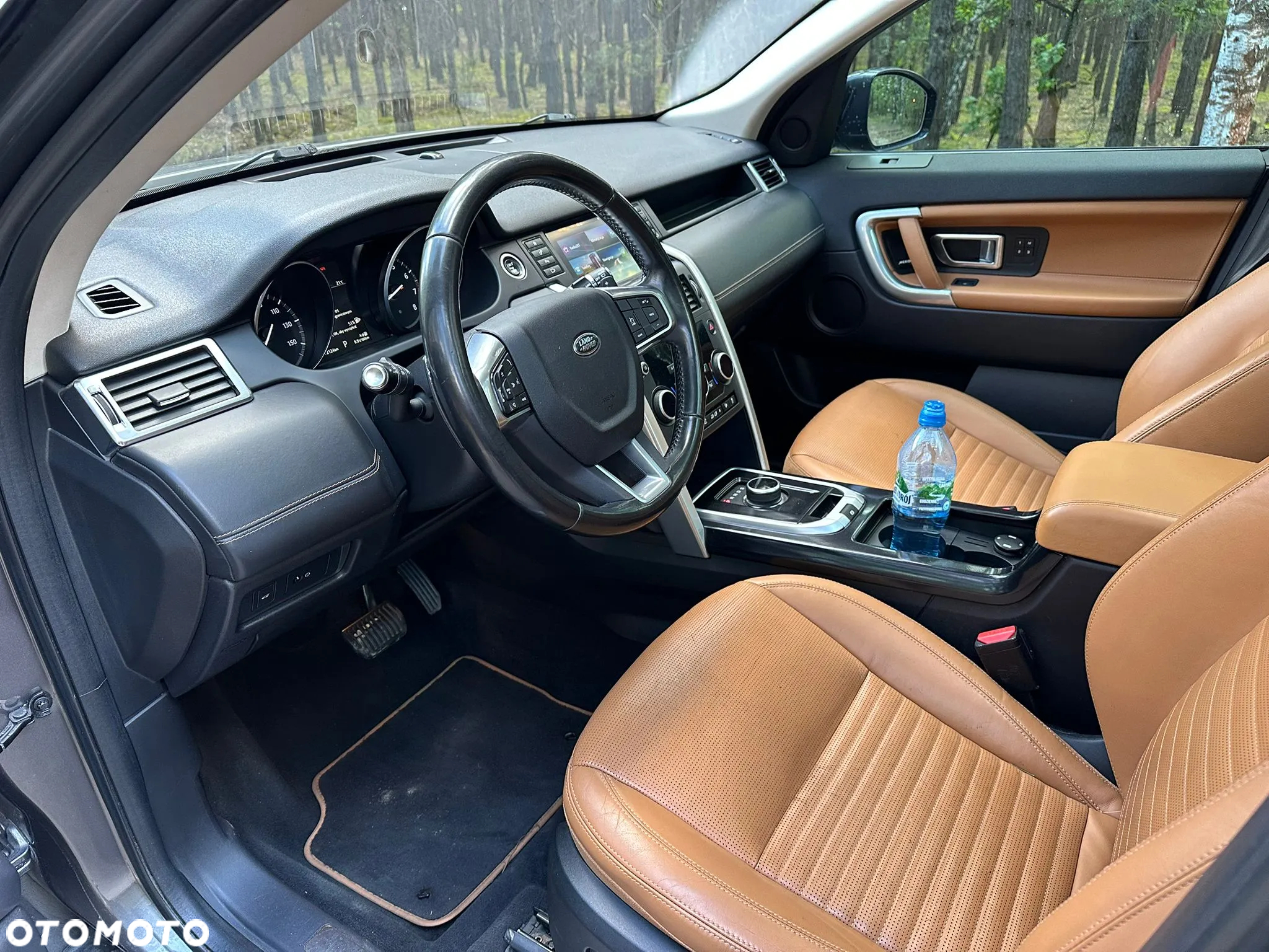 Land Rover Discovery V 2.0 Si4 HSE Luxury - 4