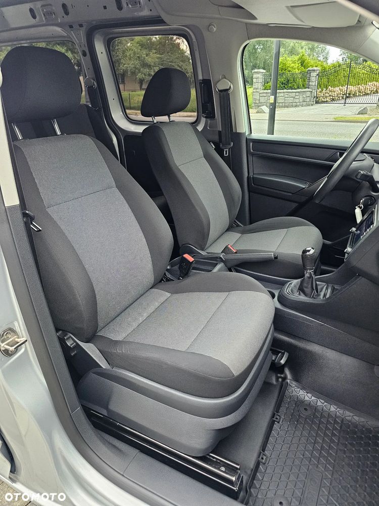 Volkswagen Caddy Maxi 2.0 TDI Comfortline - 19