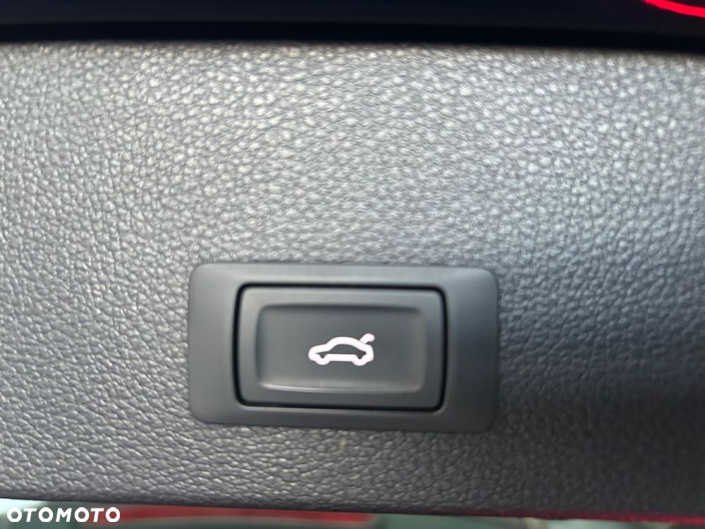 Audi Q2 30 TDI S line - 25