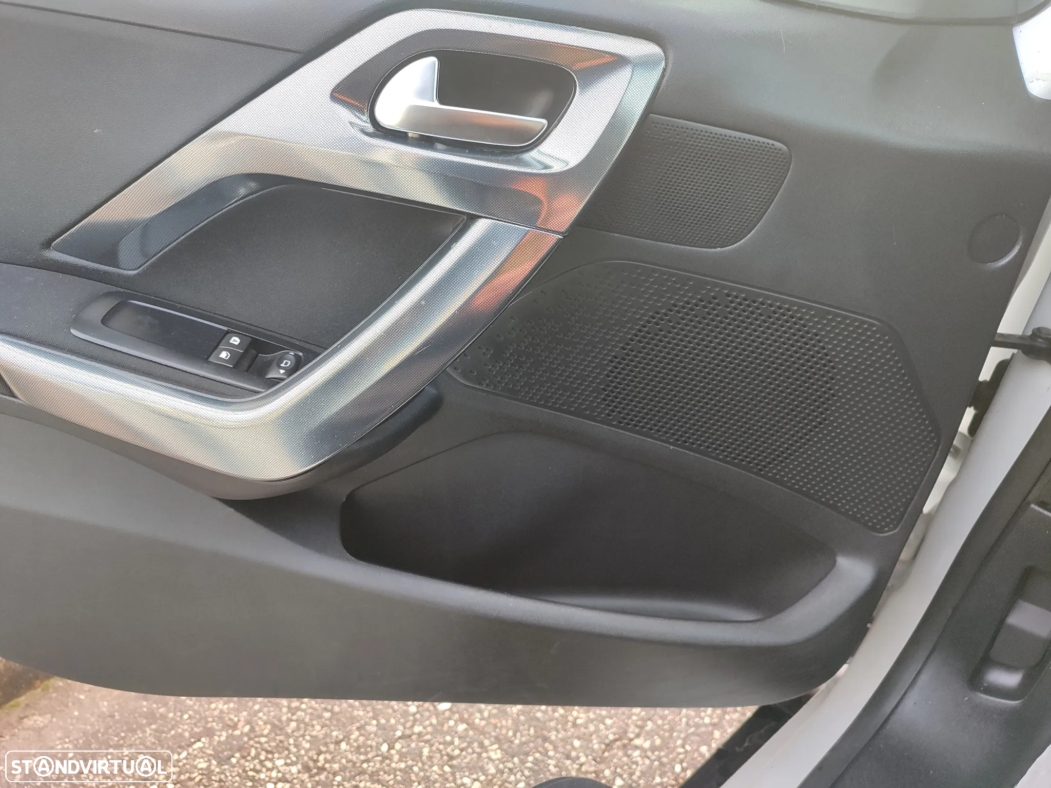 Peugeot 2008 1.6 BlueHDi Allure - 10