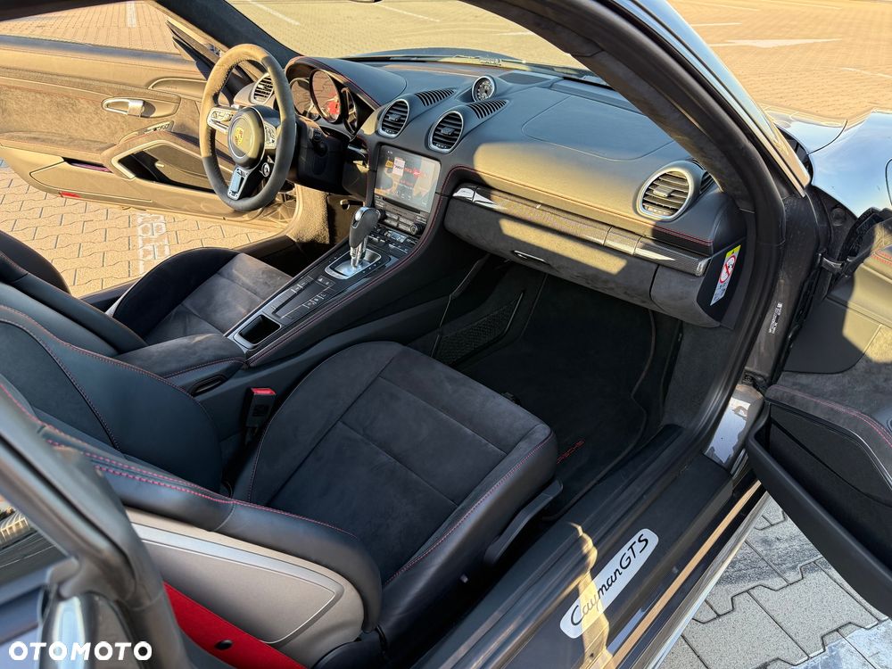 Porsche 718 Cayman GPF GTS PDK - 8