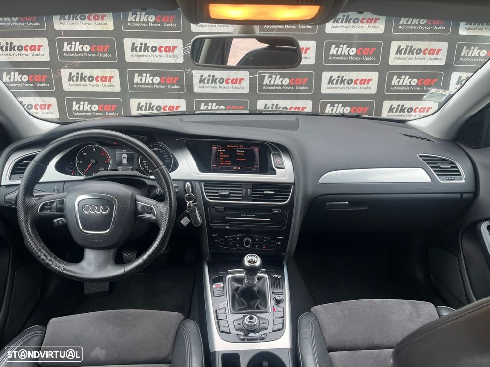 Audi A4 Avant 2.0 TDI Business Line Sport - 32