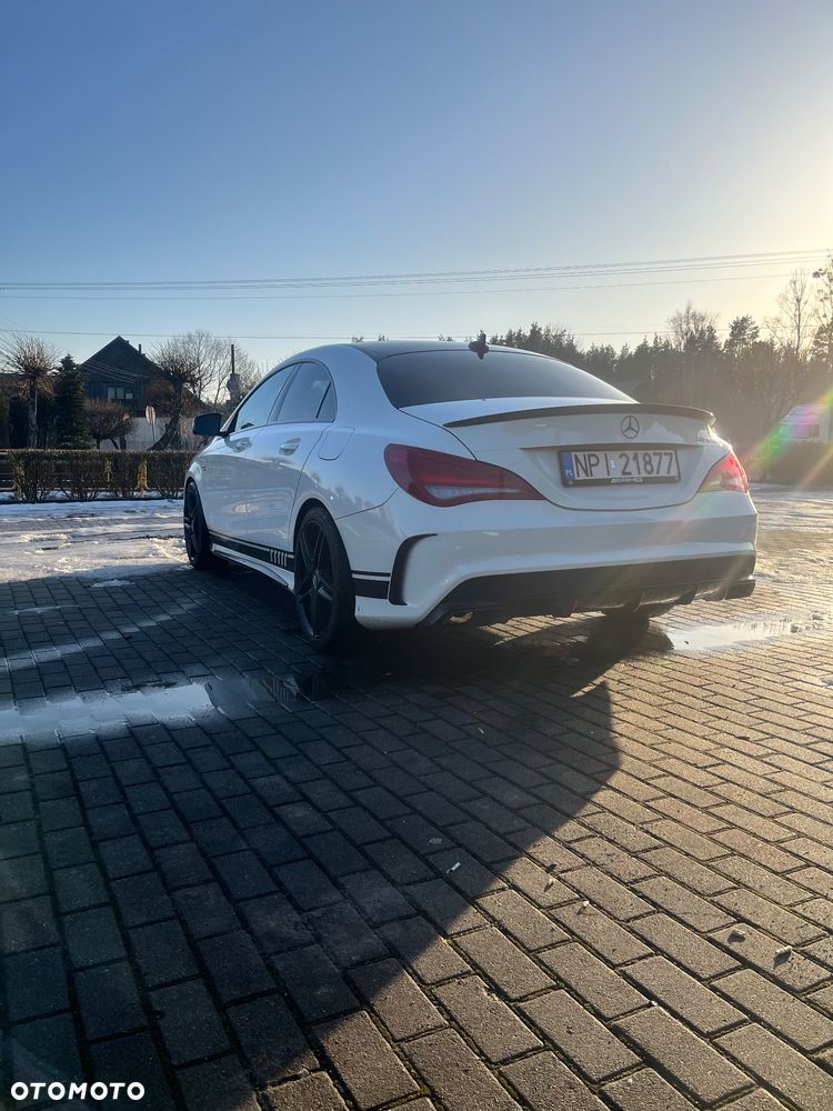 Mercedes-Benz CLA 45 AMG 4Matic 7G-DCT - 5