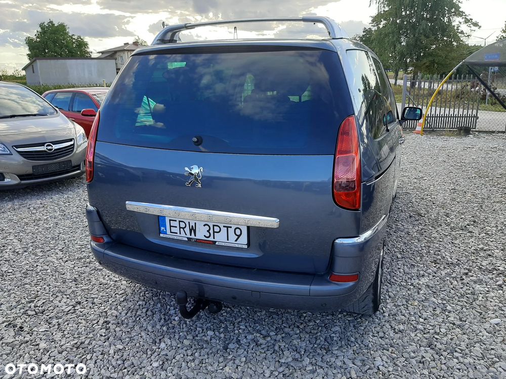 Peugeot 807 140 Premium - 11
