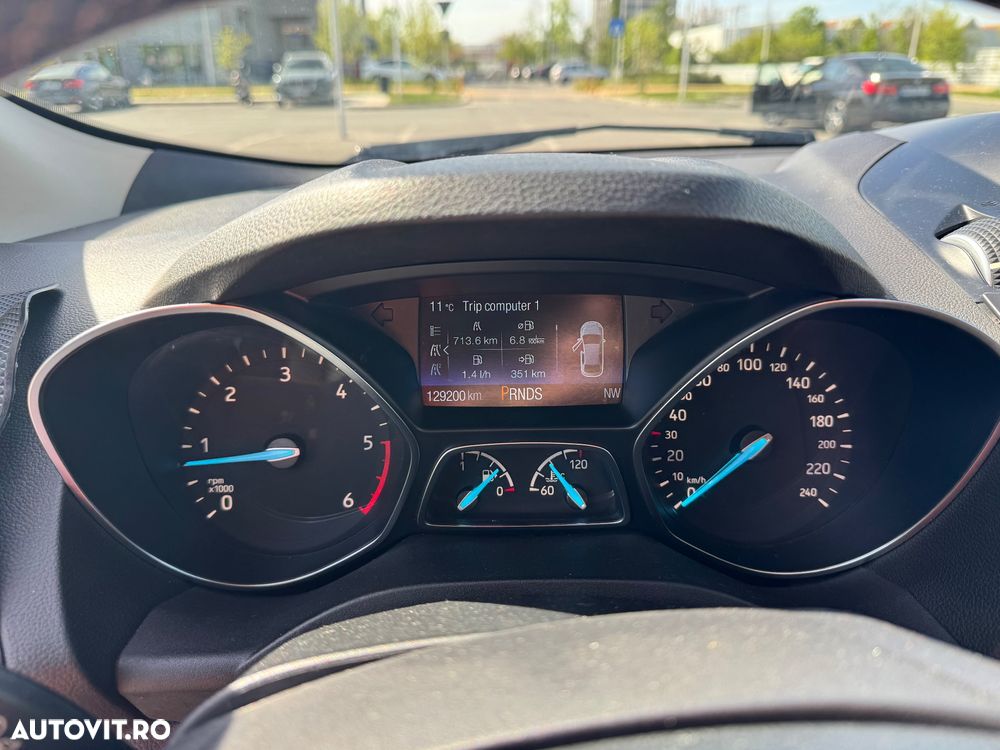 Ford Kuga 2.0 TDCi 4WD Powershift Vignale - 13
