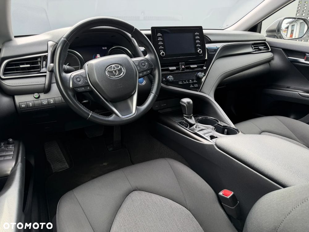 Toyota Camry 2.5 Hybrid Comfort CVT - 12