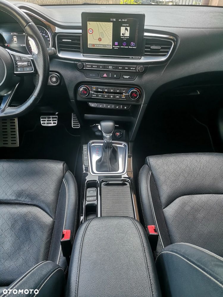Kia ProCeed 1.6 CRDi DCT7 SCR GT LINE - 23