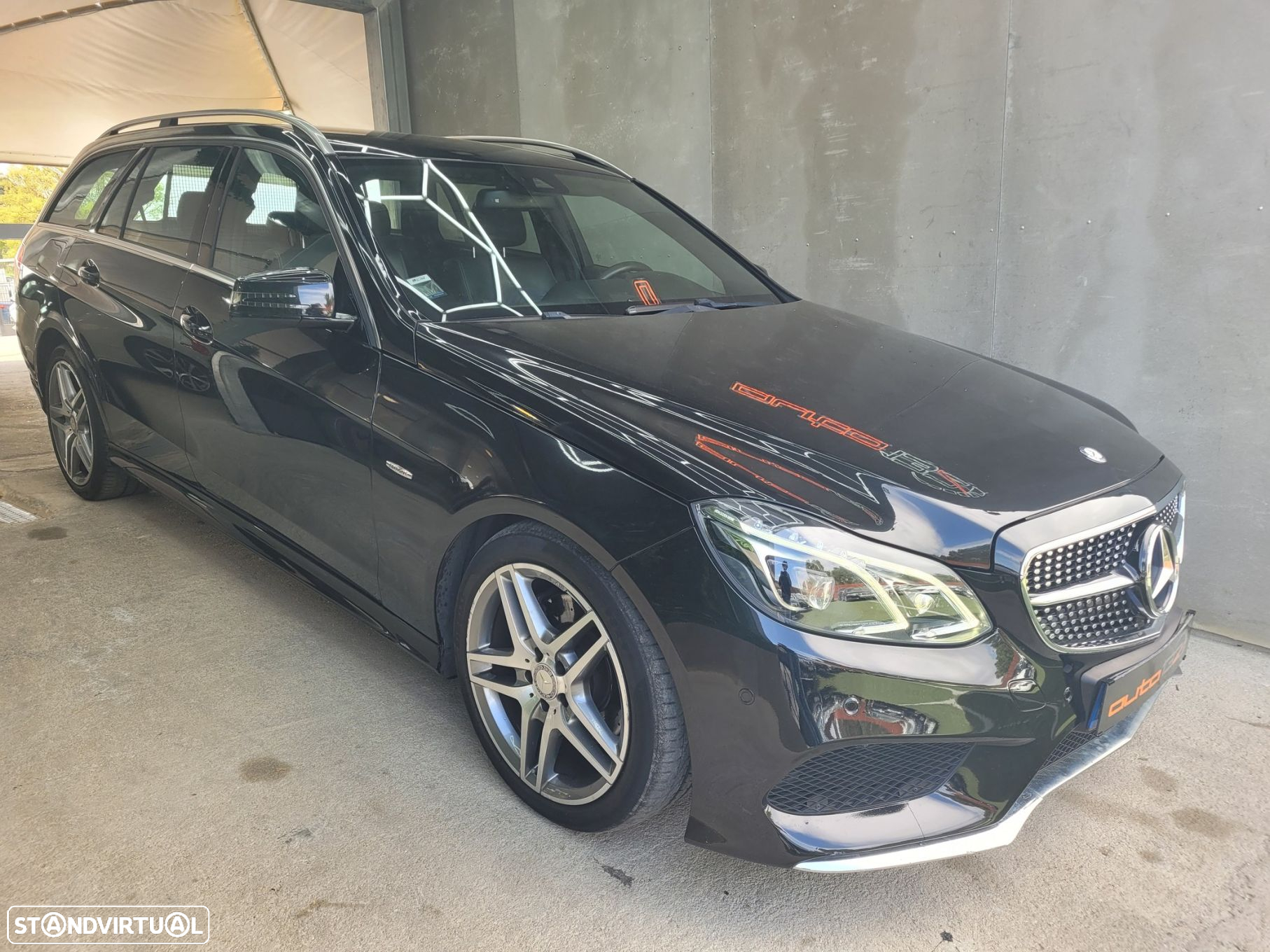 Mercedes-Benz E 300 Bluetec Hybrid Avantgarde - 44