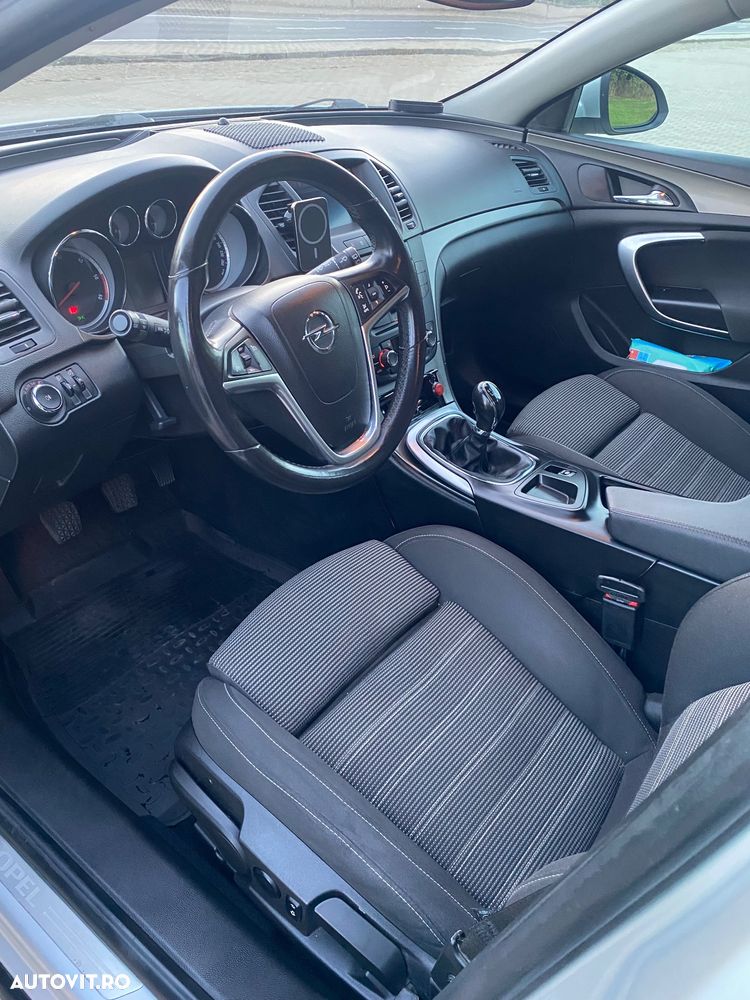 Opel Insignia 2.0 CDTI - 6