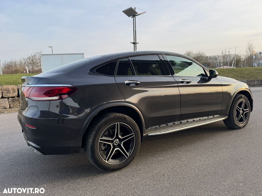 Mercedes-Benz GLC Coupe 350 e 4Matic 7G-TRONIC AMG Line - 23