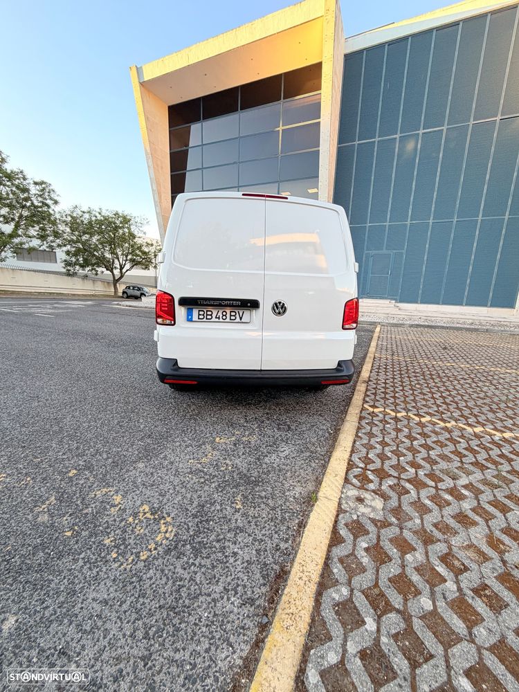 VW Transporter 2.0 TDI - 6
