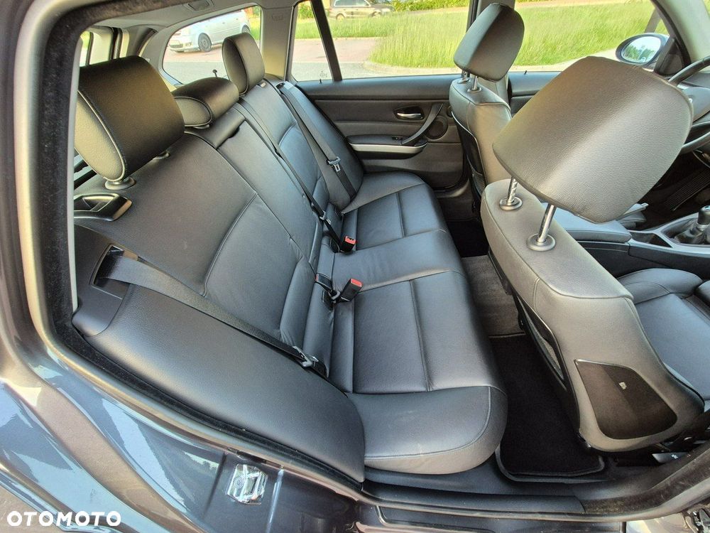 BMW Seria 3 320d - 16