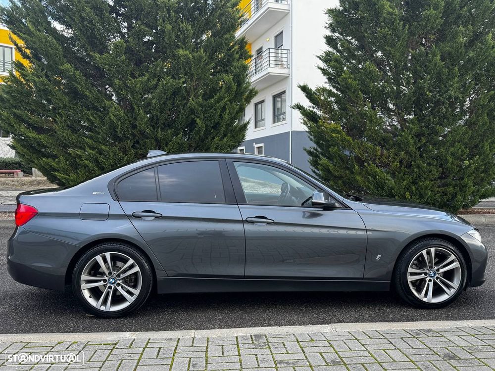 BMW 330 e iPerformance Line Sport - 12