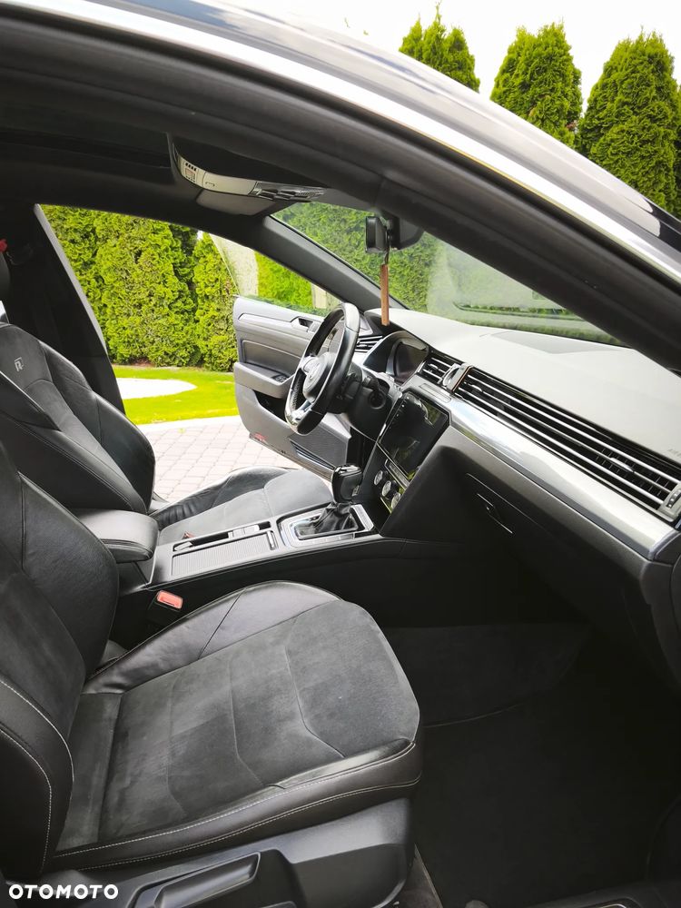 Volkswagen Arteon 2.0 TDI Bi-Turbo SCR 4Mot R-Line DSG - 23