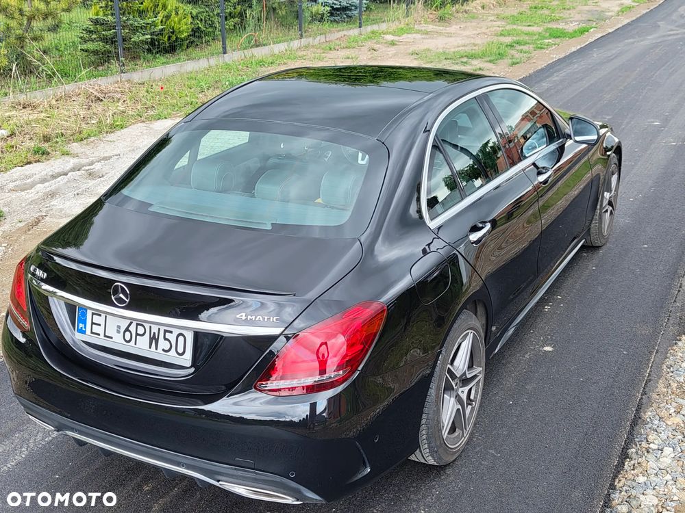 Mercedes-Benz Klasa C 300 4Matic 9G-TRONIC AMG Line - 14