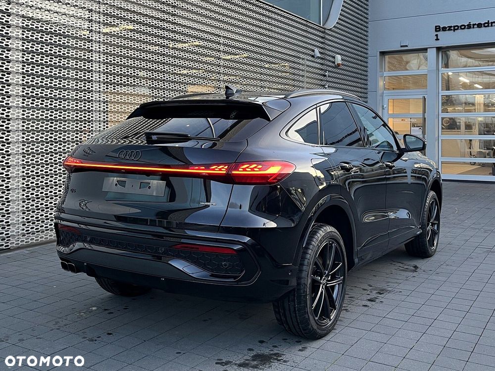 Audi Q5 Sportback - 6