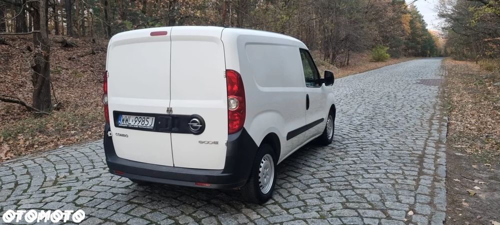 Opel Combo - 8