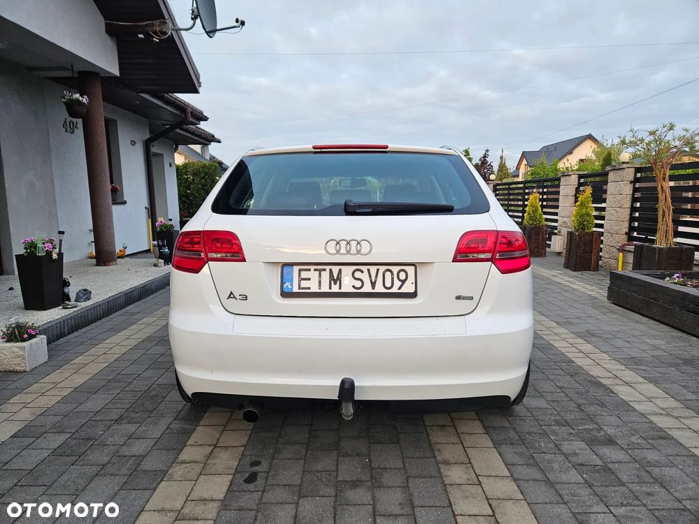 Audi A3 Sportback - 4