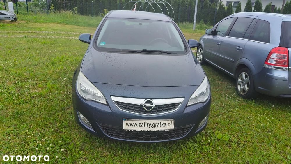 Opel Astra 1.4 EcoFLEX Design Edition - 2