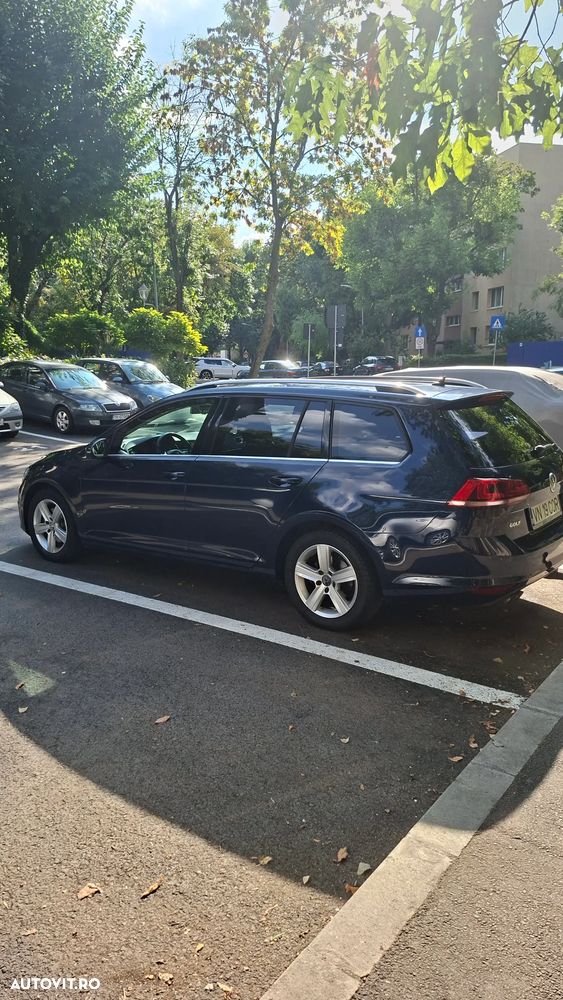 Volkswagen Golf - 5
