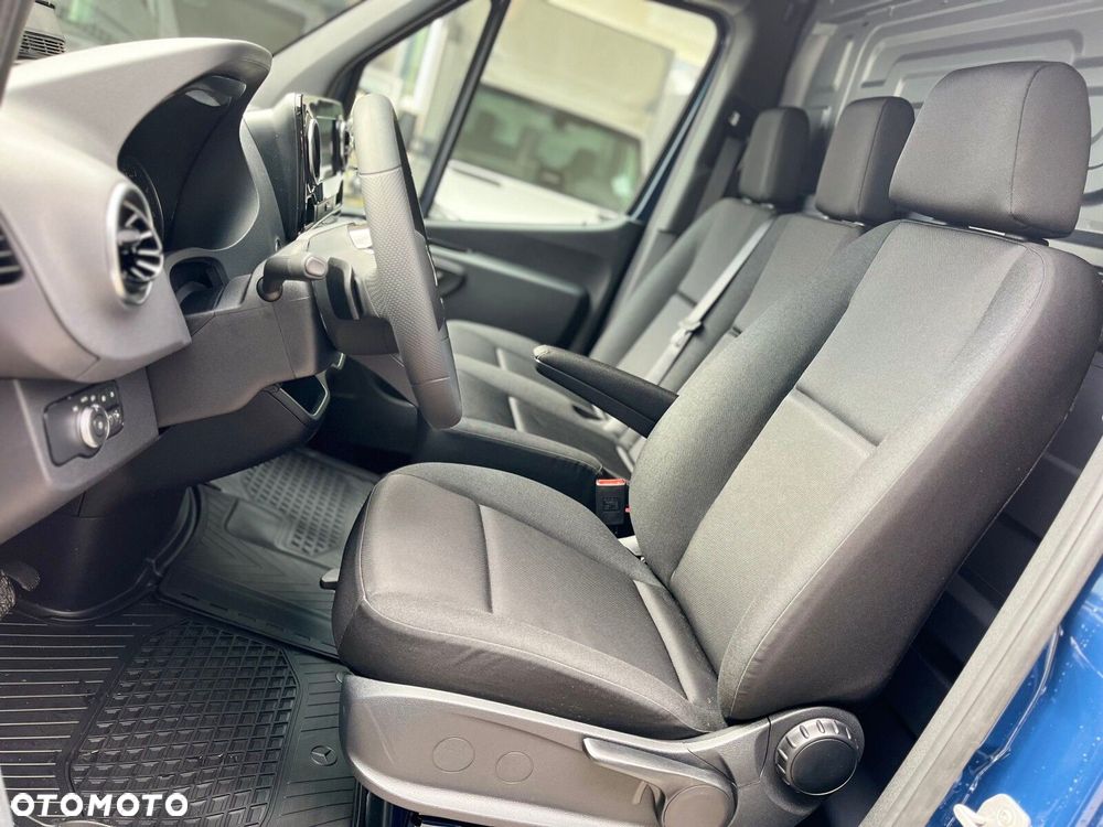 Mercedes-Benz Sprinter 319 CDI KA OM654 - 16