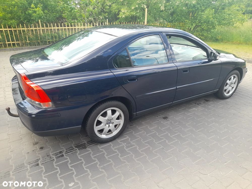 Volvo S60 2.4 Momentum - 10