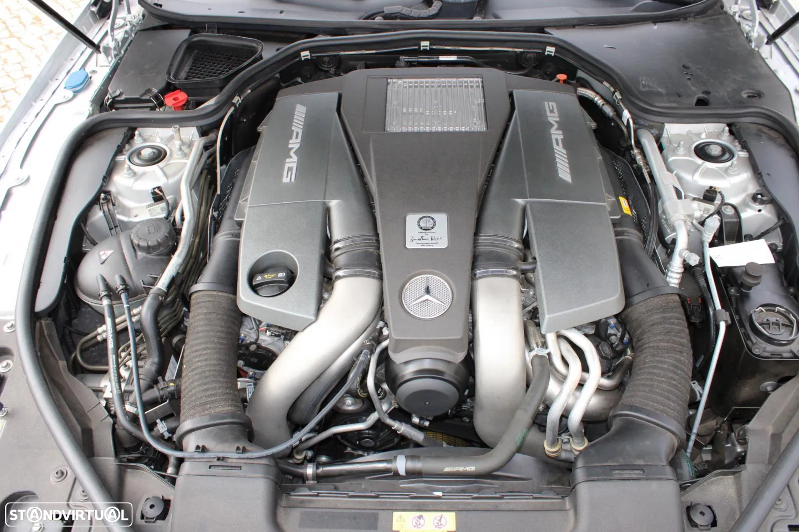 Mercedes-Benz SL 63 AMG - 11