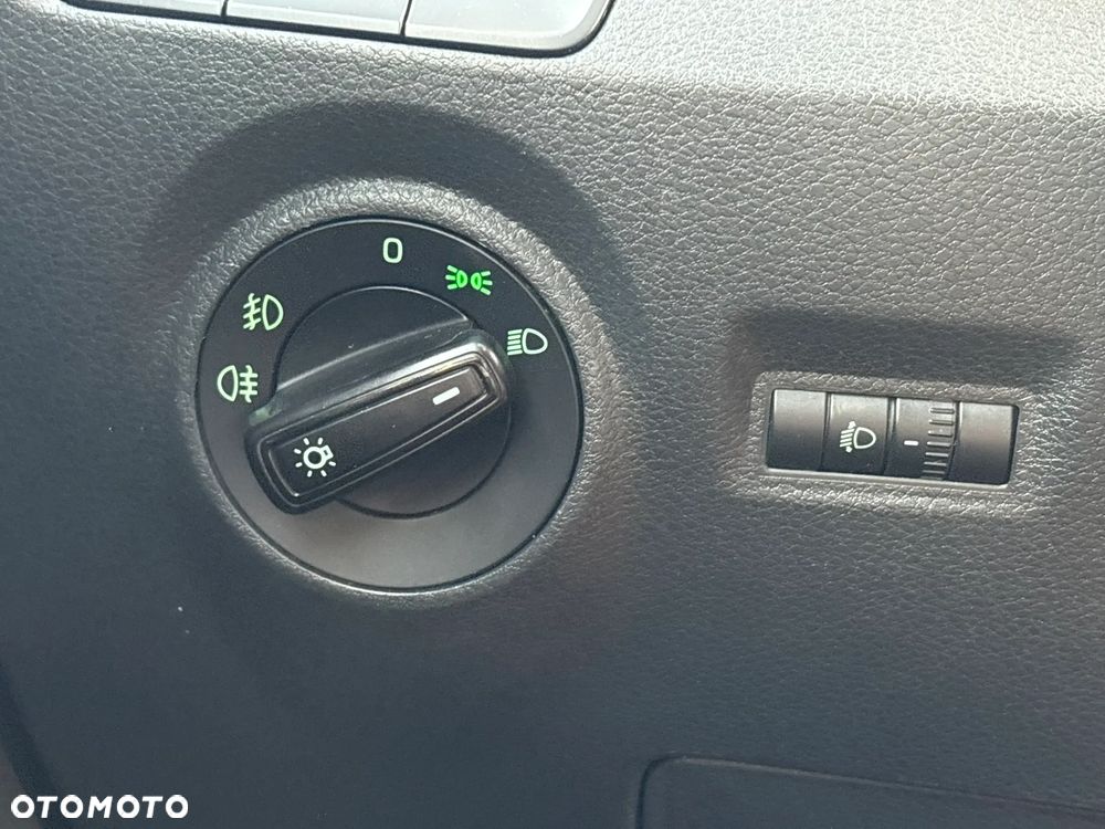 Skoda Fabia 1.0 MPI Edition - 22