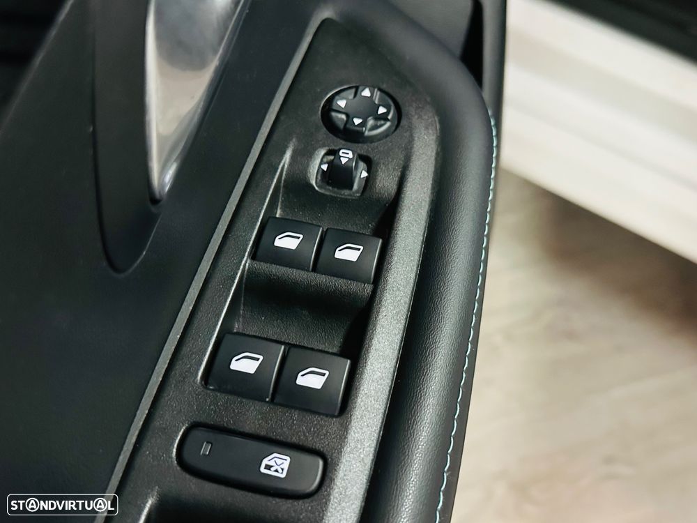 Peugeot 208 1.2 PureTech Allure Pack - 22