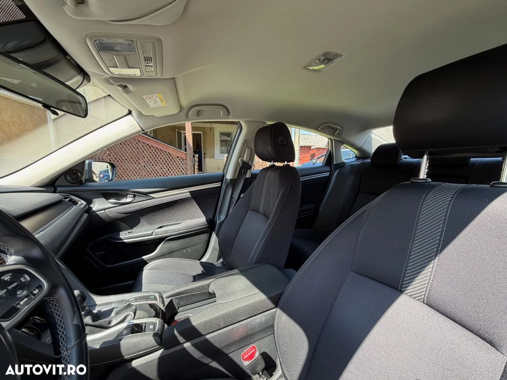 Honda Civic 1.5 VTEC Turbo Elegance Navi - 9