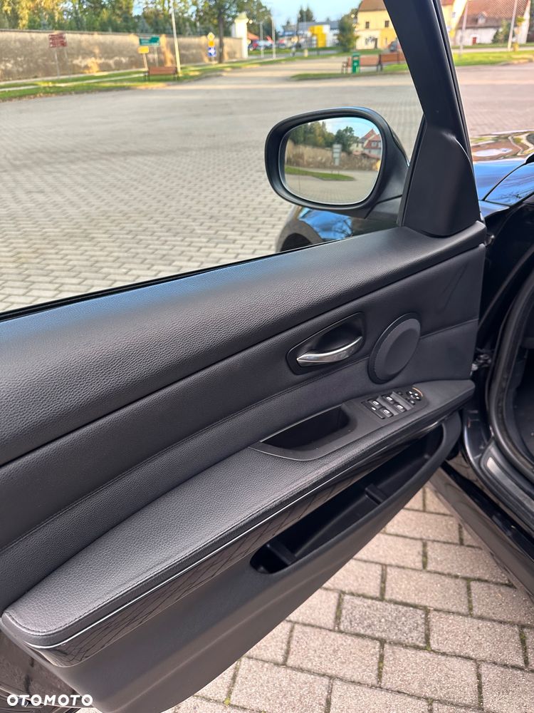 BMW Seria 3 320d DPF - 10