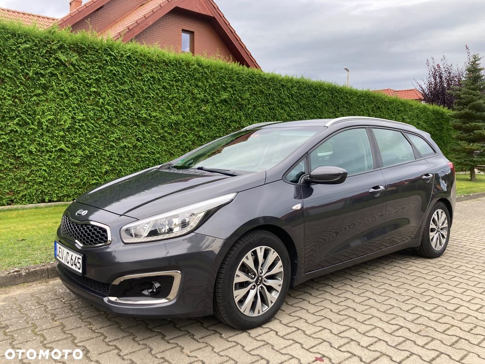 Kia Ceed 1.6 GDI L Business Line - 16