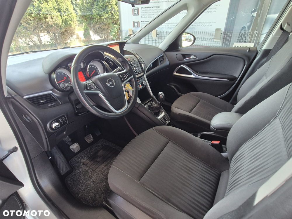 Opel Zafira Tourer 1.4 Turbo Business Innovation - 28